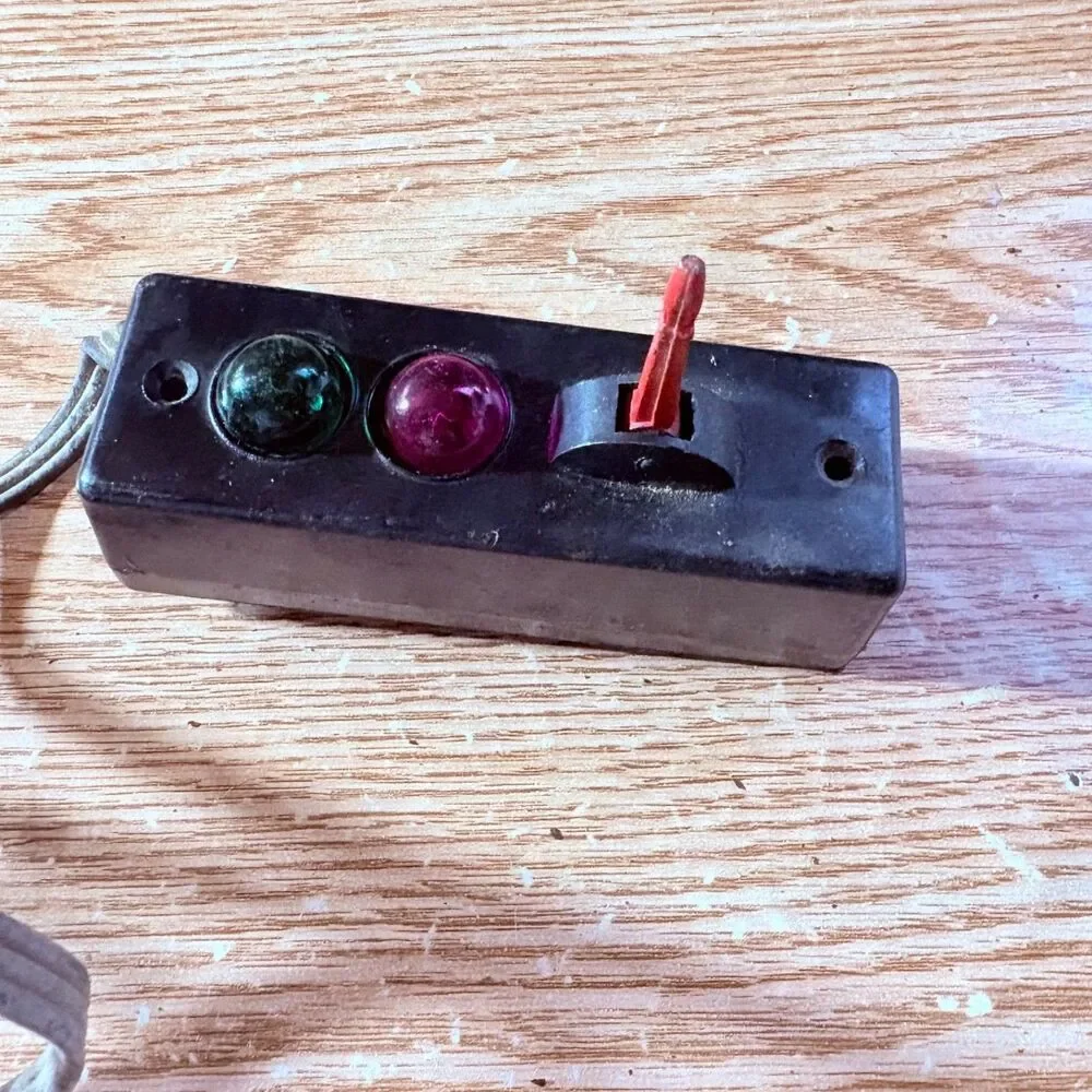 Lionel Train 5121 Brown Automatic Switch Controller 3 Wire Untested
